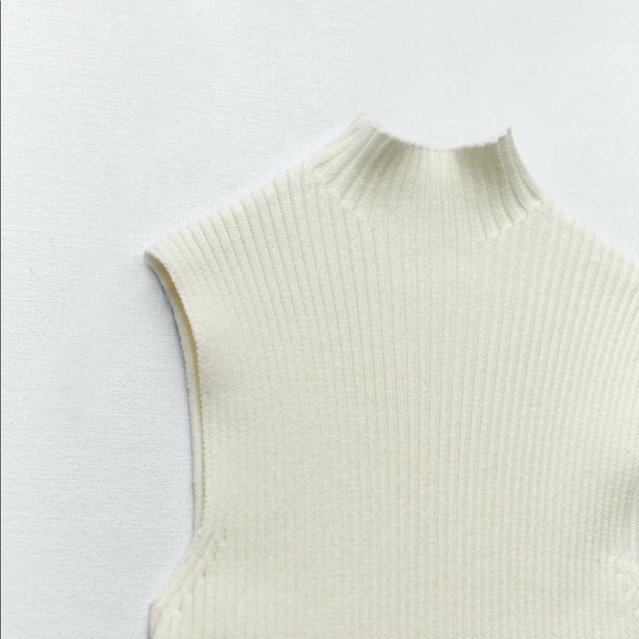 New: Zara Sleevless Knit Top - Picture 4 of 4